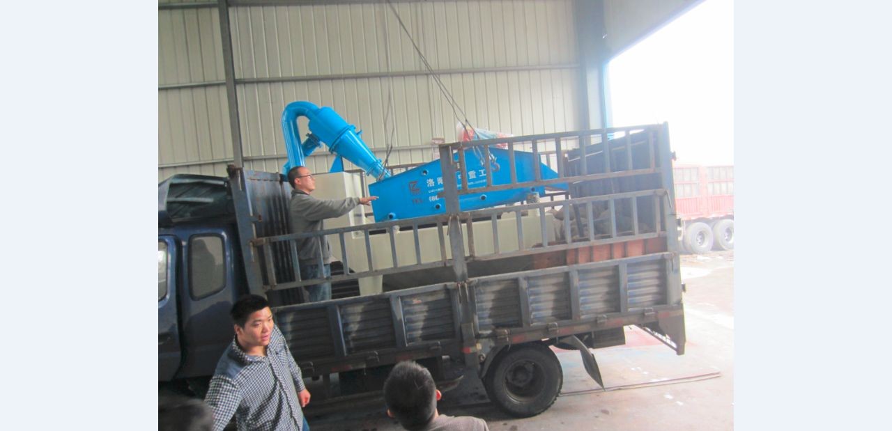 <a href=http://www.156bj.cn/tags/xishahuishouji target=_blank class=infotextkey><a href=//tags/xishahuishouji target=_blank class=infotextkey>細沙回收機</a></a>發貨現場