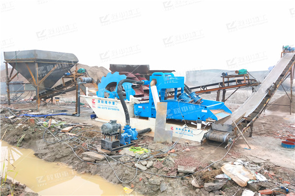 輪斗式<a href=http://www.156bj.cn/tags/xishaji target=_blank class=infotextkey><a href=//tags/xishaji target=_blank class=infotextkey>洗砂機(jī)</a></a>39.jpg